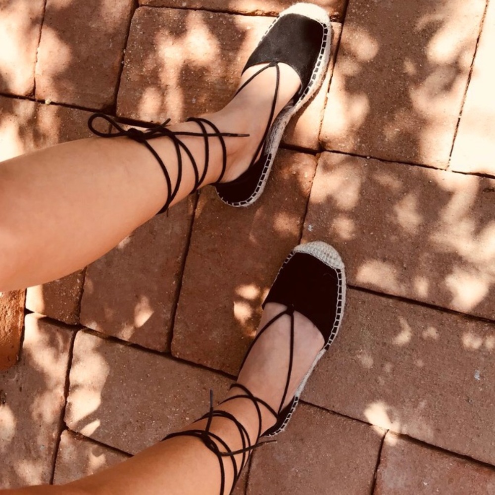 Bamboo shoes